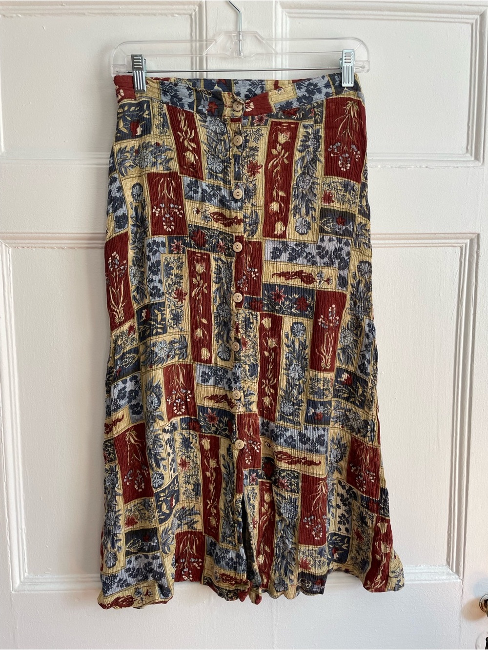 Vintage Button-Front Midi Skirt With Geometric Stamp Pattern